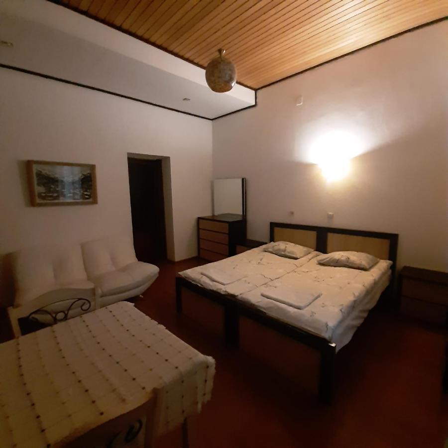 Hotel Sanli Mestia Habitación foto